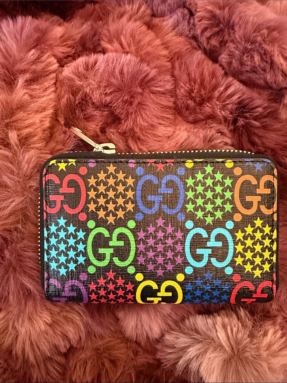 Gucci eye catching